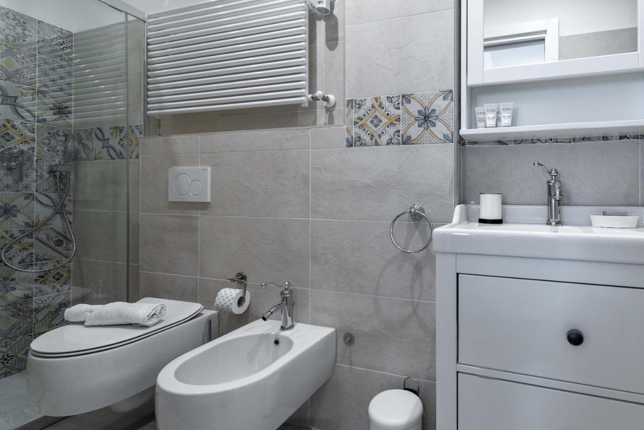 Realkasa City Center Flat Bologna Bagian luar foto